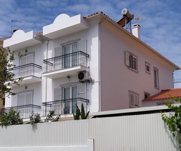 Pinturas exteriores., pintura de fachadas prédios, pintura em moradias, pintura vivendas, reabilitação de fachadas prédios, reabilitação em moradias, reabilitação vivendas